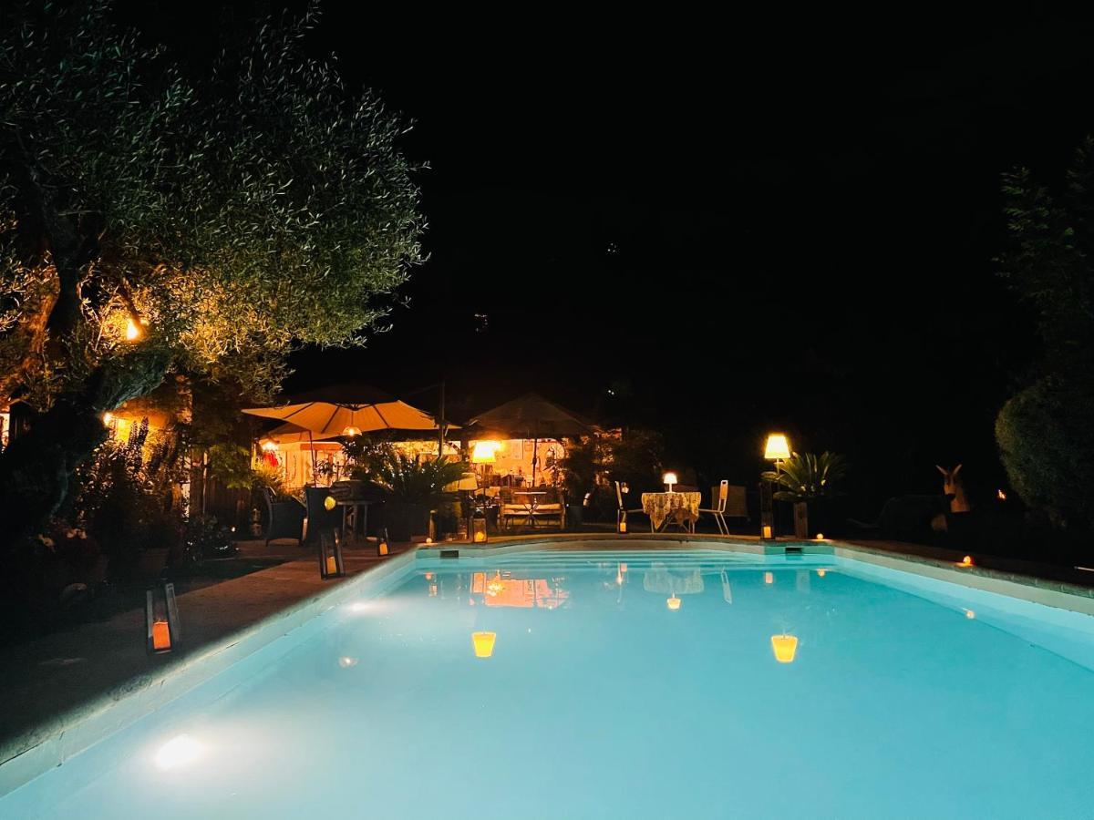 Abeille Bed & Breakfast Vence Bagian luar foto