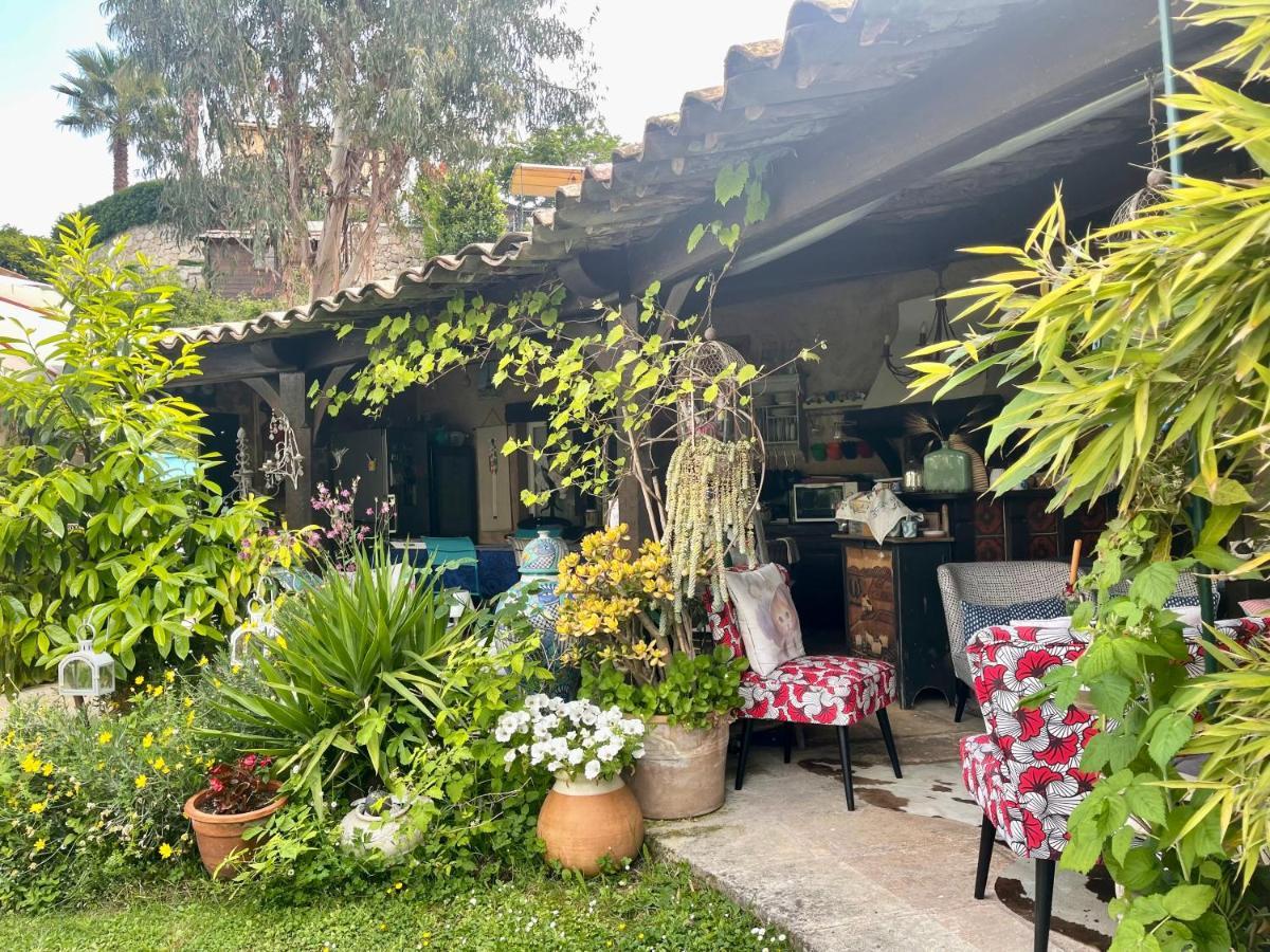 Abeille Bed & Breakfast Vence Bagian luar foto