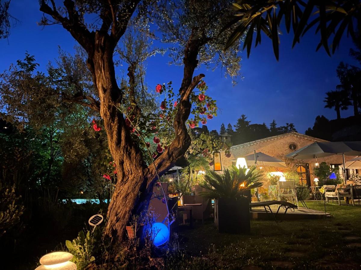 Abeille Bed & Breakfast Vence Bagian luar foto