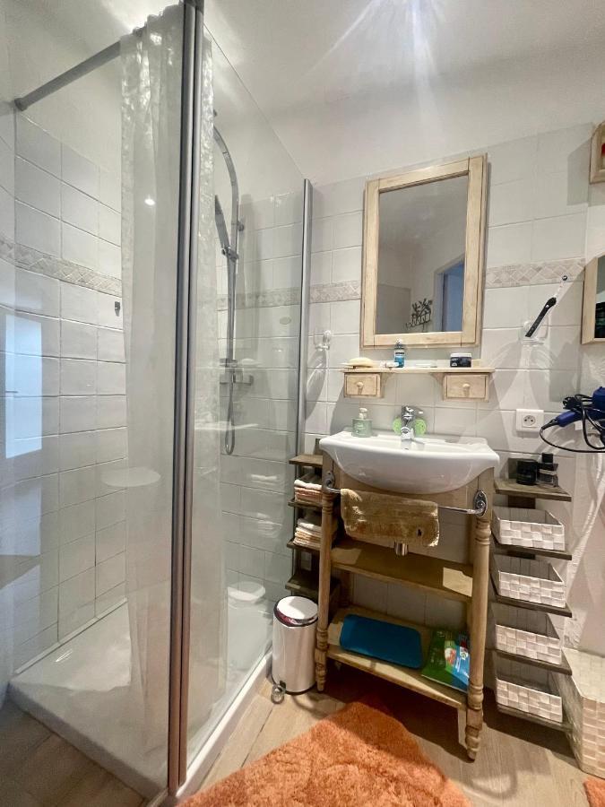 Abeille Bed & Breakfast Vence Bagian luar foto